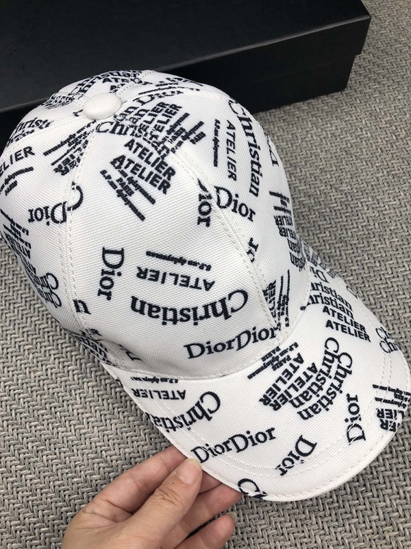 ブランド帽子側面デザイン